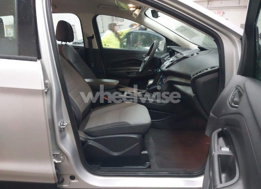 Photo 5 of 2017 Ford Escape S (VIN 1FMCU0F74HUE01931)