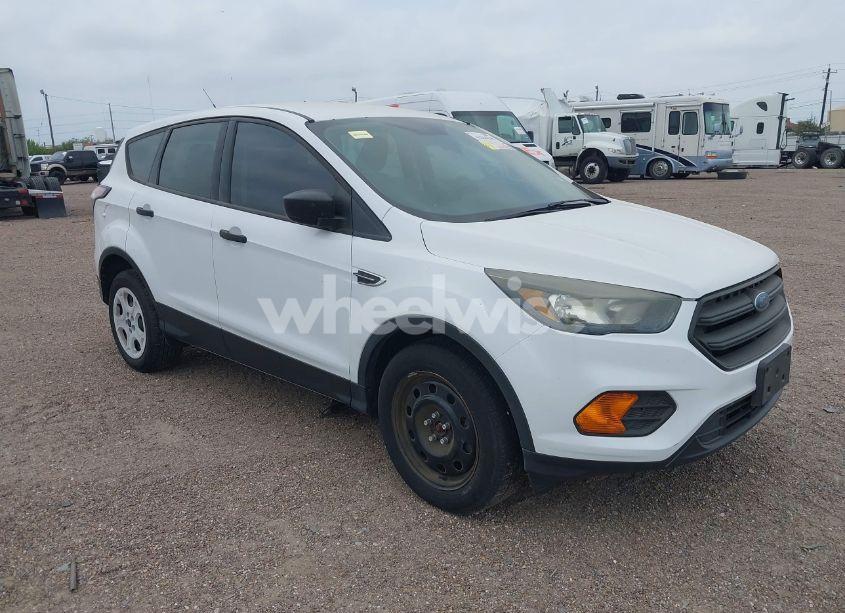 2018 Ford Escape S (VIN 1FMCU0F74JUA63601) main photo