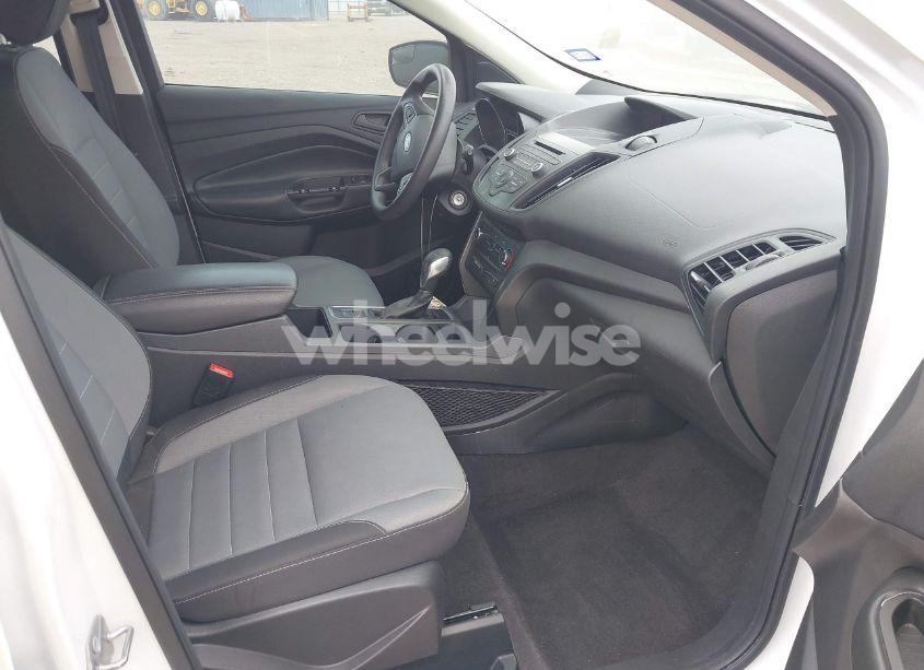 Photo 5 of 2018 Ford Escape S (VIN 1FMCU0F74JUA63601)