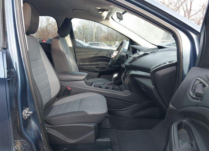 Photo 5 of 2018 Ford Escape S (VIN 1FMCU0F74JUA91432)