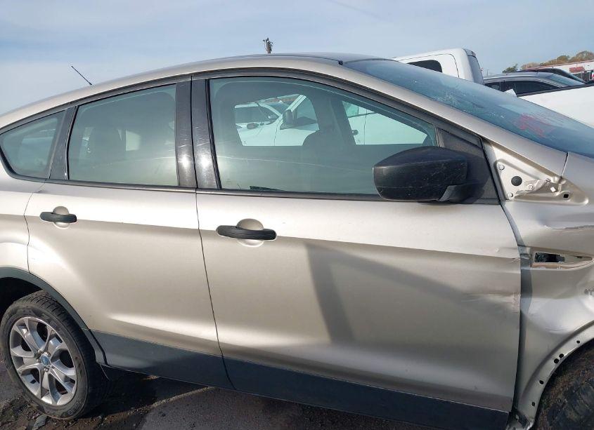 Photo 13 of 2018 Ford Escape S (VIN 1FMCU0F74JUB33212)