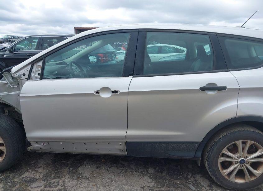 Photo 15 of 2018 Ford Escape S (VIN 1FMCU0F74JUB79493)