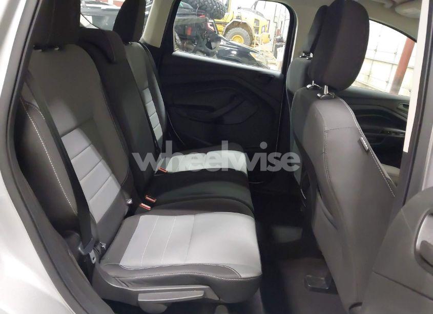 Photo 8 of 2018 Ford Escape S (VIN 1FMCU0F74JUC71042)