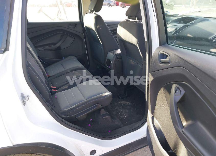 Photo 8 of 2018 Ford Escape S (VIN 1FMCU0F74JUC72918)