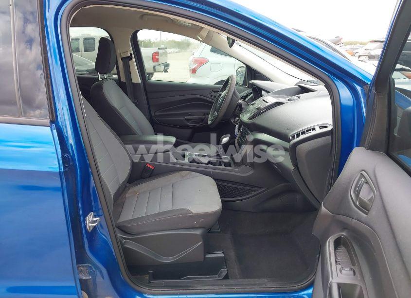 Photo 5 of 2018 Ford Escape S (VIN 1FMCU0F74JUD36472)