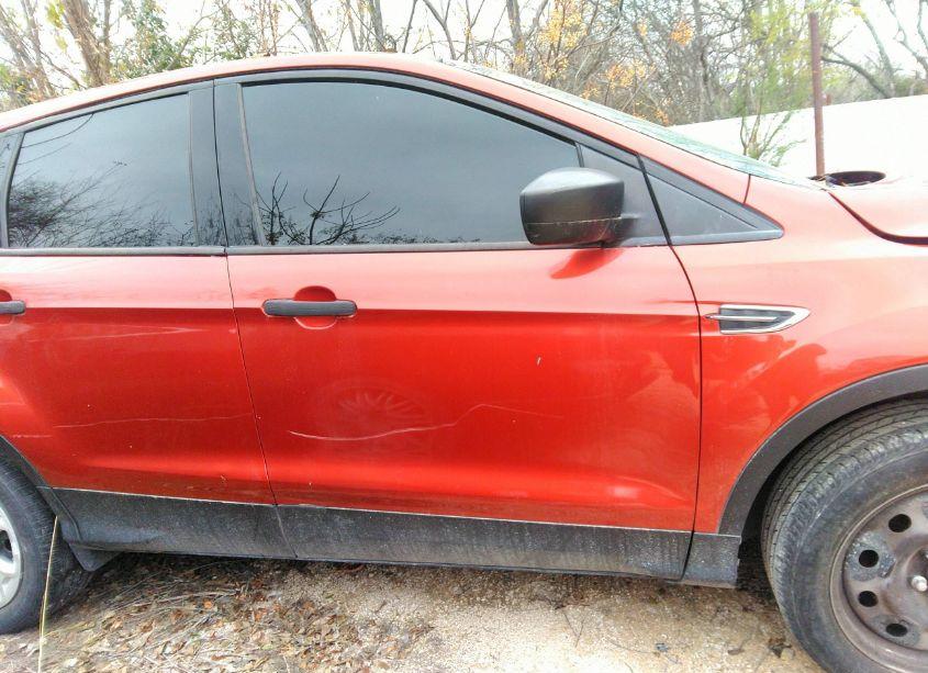 Photo 13 of 2019 Ford Escape S (VIN 1FMCU0F74KUB00583)