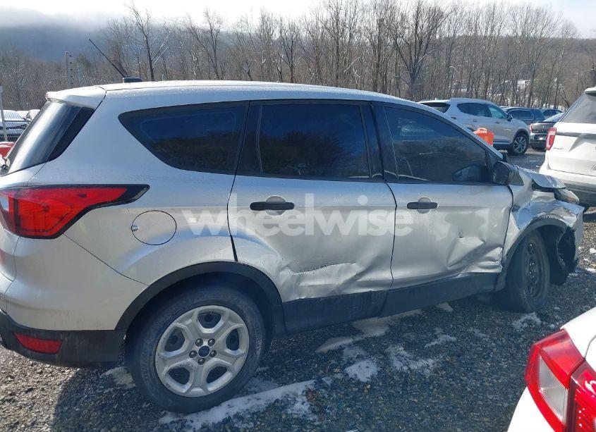Photo 13 of 2019 Ford Escape S (VIN 1FMCU0F74KUB45314)