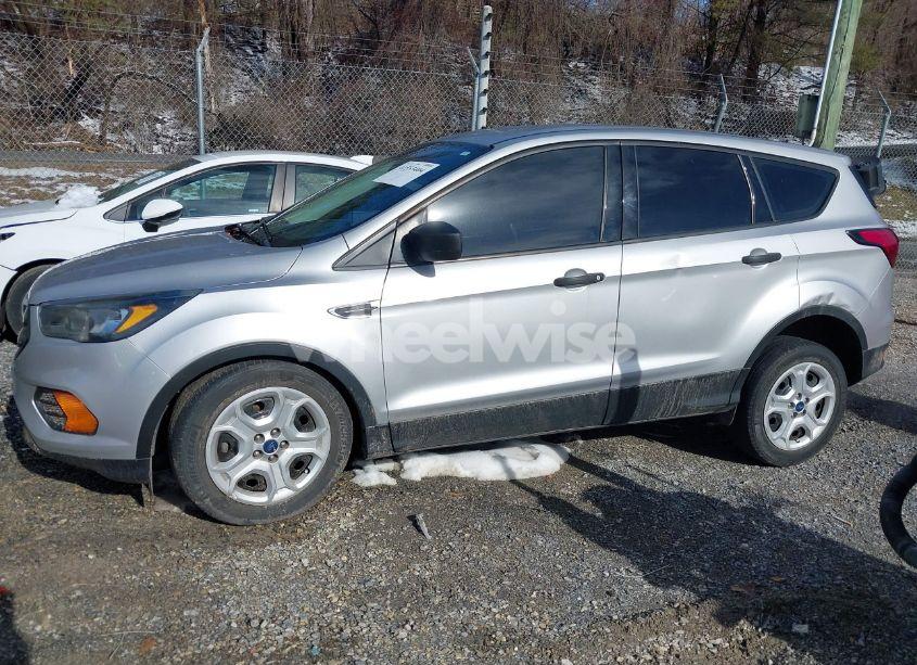 Photo 14 of 2019 Ford Escape S (VIN 1FMCU0F74KUB45314)