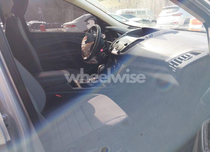 Photo 5 of 2019 Ford Escape S (VIN 1FMCU0F74KUB45314)