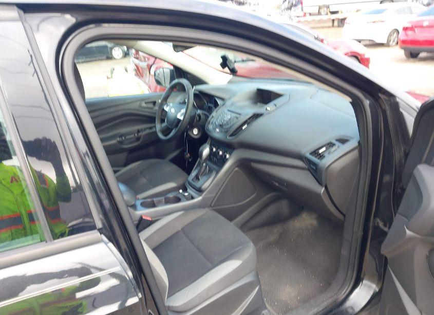 Photo 5 of 2013 Ford Escape S (VIN 1FMCU0F75DUC99193)