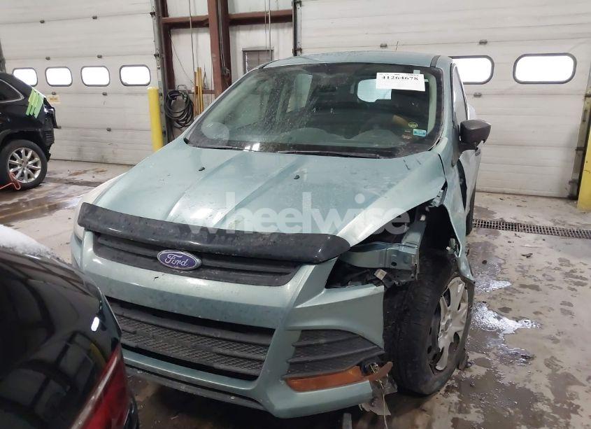 Photo 12 of 2013 Ford Escape S (VIN 1FMCU0F75DUD50398)