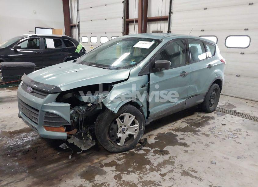 Photo 2 of 2013 Ford Escape S (VIN 1FMCU0F75DUD50398)