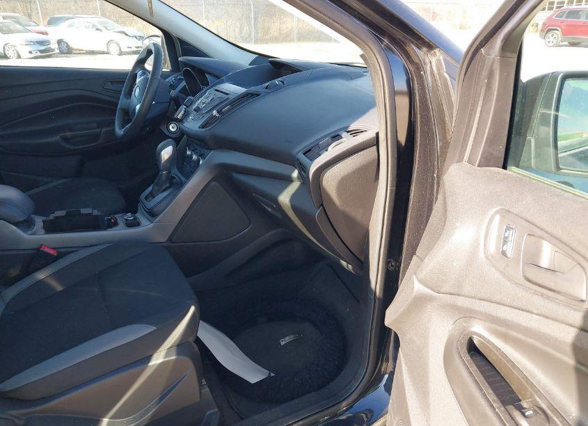 Photo 5 of 2014 Ford Escape S (VIN 1FMCU0F75EUB69559)