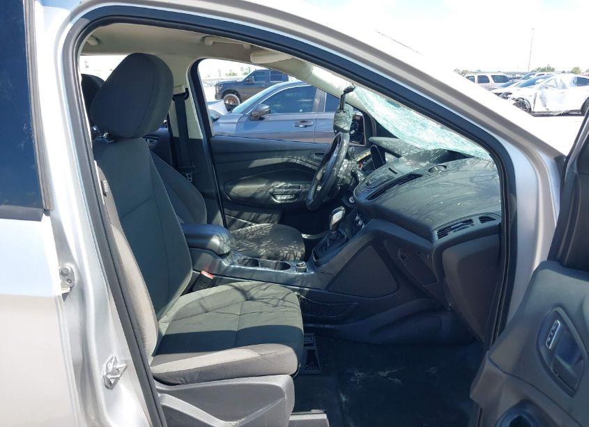 Photo 5 of 2014 Ford Escape S (VIN 1FMCU0F75EUD73035)