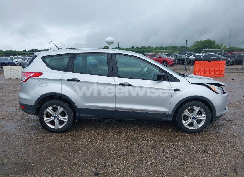 Photo 13 of 2014 Ford Escape S (VIN 1FMCU0F75EUE27224)