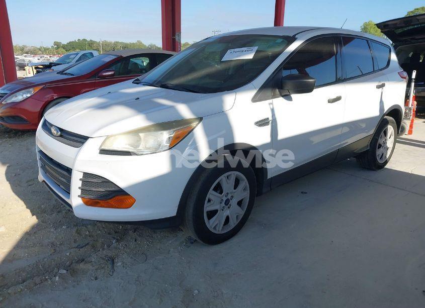 Photo 2 of 2015 Ford Escape S (VIN 1FMCU0F75FUB89117)