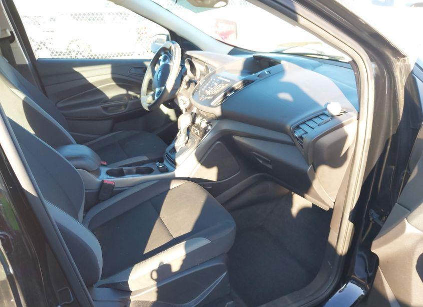 Photo 5 of 2016 Ford Escape S (VIN 1FMCU0F75GUB07114)