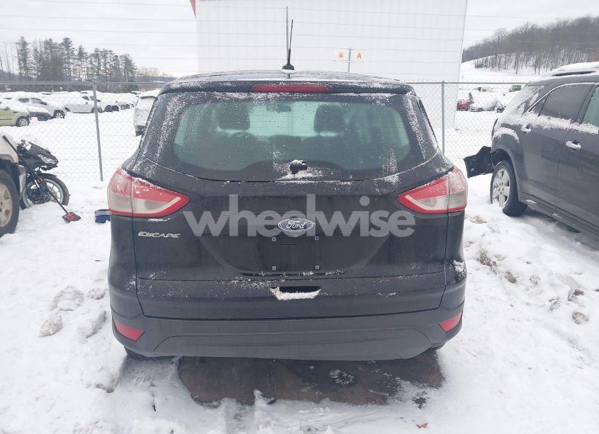Photo 17 of 2016 Ford Escape S (VIN 1FMCU0F75GUB37147)