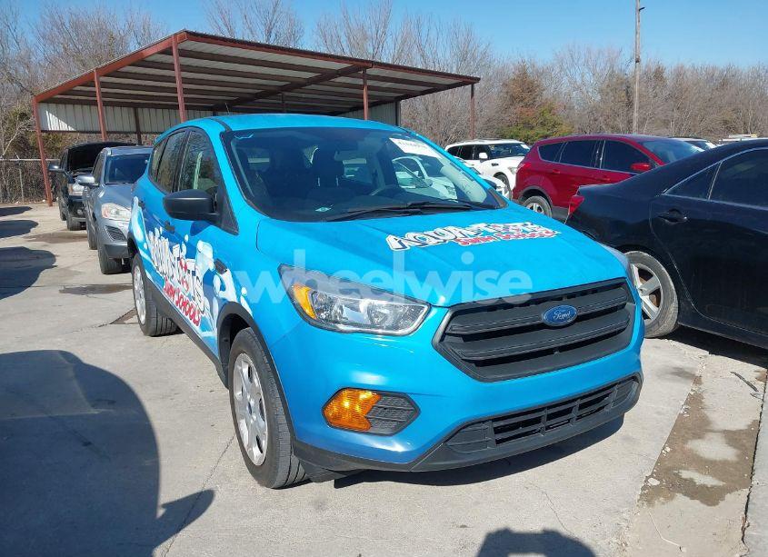 2017 Ford Escape S (VIN 1FMCU0F75HUB12055) main photo