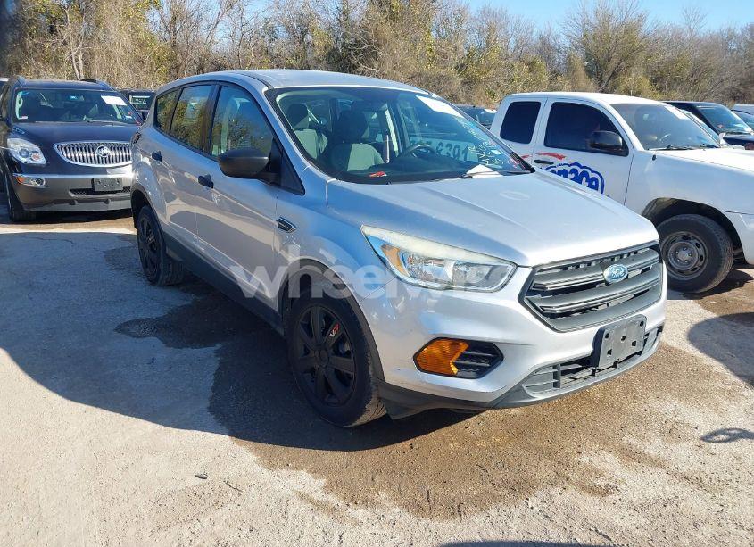 2017 Ford Escape S (VIN 1FMCU0F75HUB79092) main photo