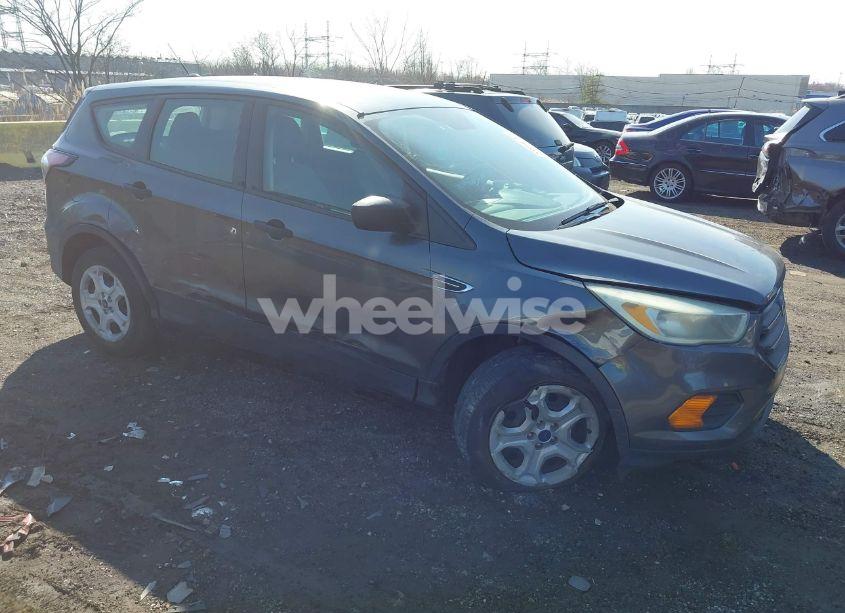 2017 Ford Escape S (VIN 1FMCU0F75HUD15558) main photo