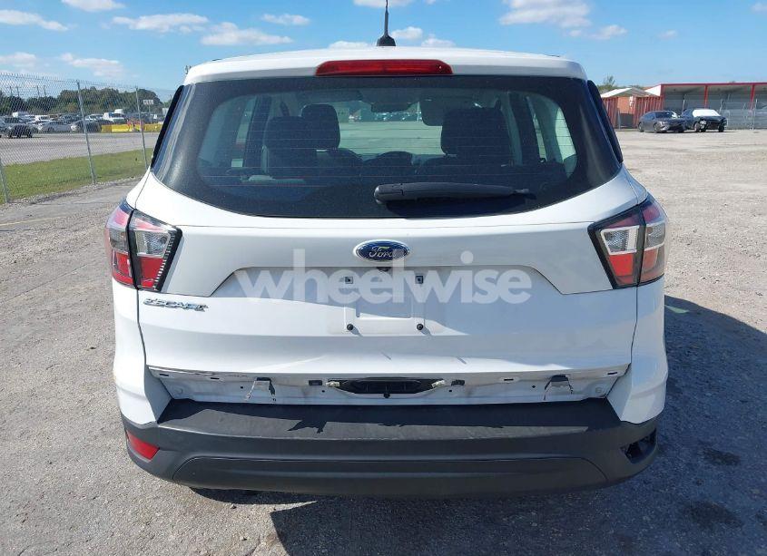 Photo 17 of 2018 Ford Escape S (VIN 1FMCU0F75JUA02032)