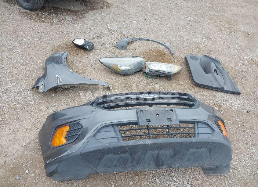 Photo 12 of 2018 Ford Escape S (VIN 1FMCU0F75JUA10261)