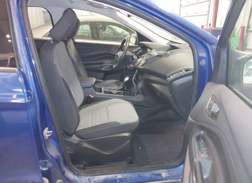 Photo 5 of 2018 Ford Escape S (VIN 1FMCU0F75JUB76408)