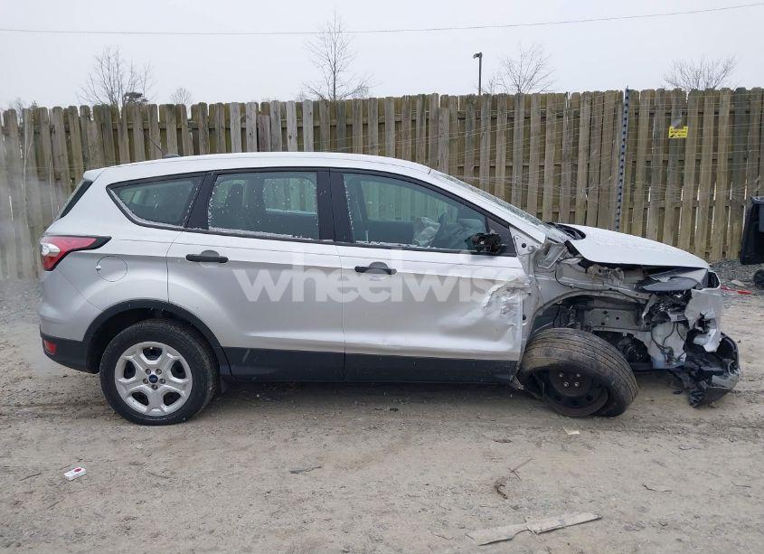 Photo 13 of 2018 Ford Escape S (VIN 1FMCU0F75JUB86291)