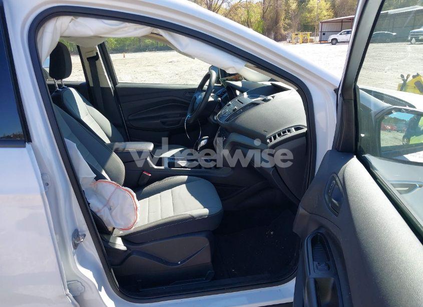 Photo 5 of 2018 Ford Escape S (VIN 1FMCU0F75JUD54558)