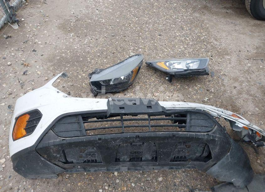 Photo 12 of 2019 Ford Escape (VIN 1FMCU0F75KUA17633)