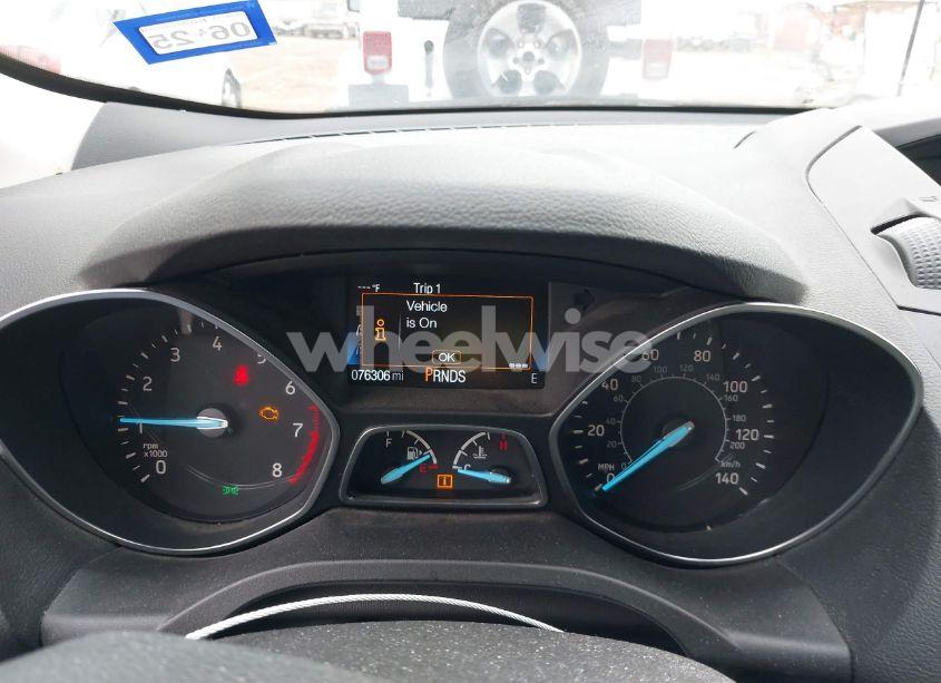 Photo 7 of 2019 Ford Escape (VIN 1FMCU0F75KUA17633)