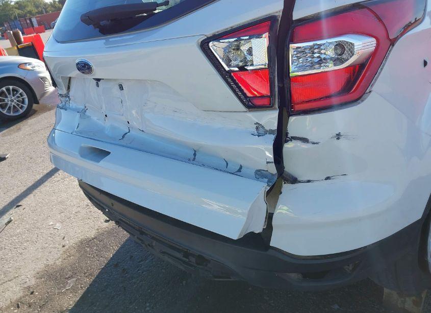 Photo 18 of 2019 Ford Escape S (VIN 1FMCU0F75KUB02987)