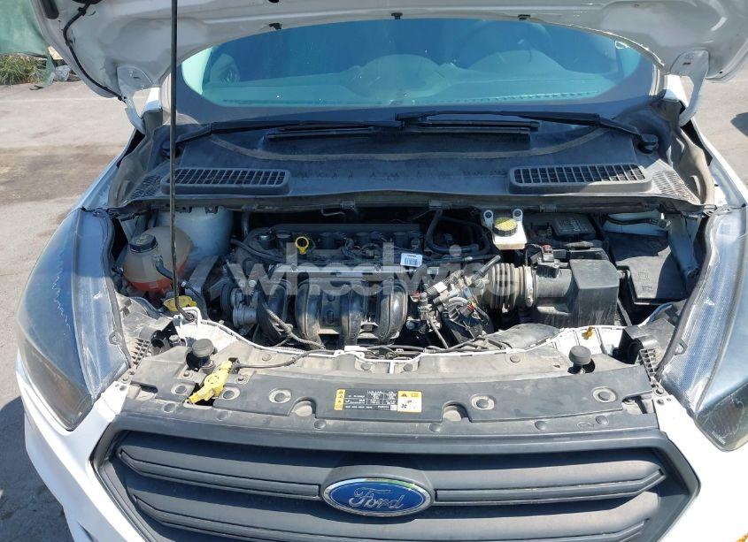 Photo 10 of 2019 Ford Escape S (VIN 1FMCU0F75KUB11723)