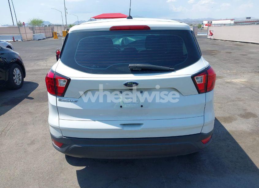 Photo 16 of 2019 Ford Escape S (VIN 1FMCU0F75KUB11723)