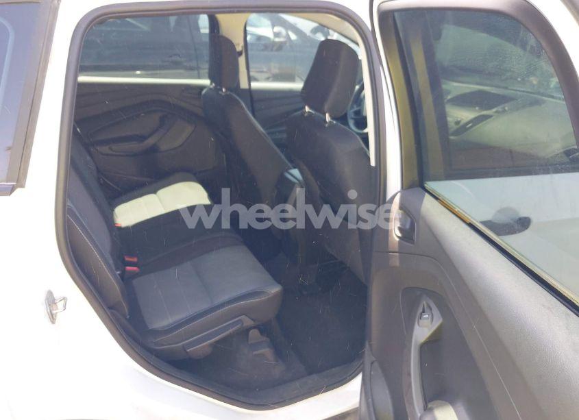 Photo 8 of 2019 Ford Escape S (VIN 1FMCU0F75KUB11723)