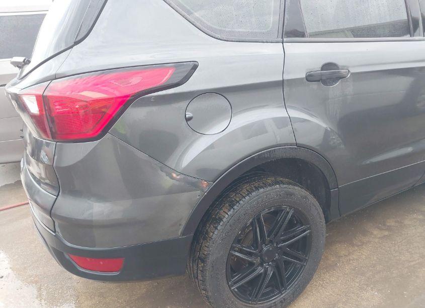 Photo 6 of 2019 Ford Escape S (VIN 1FMCU0F75KUB57102)