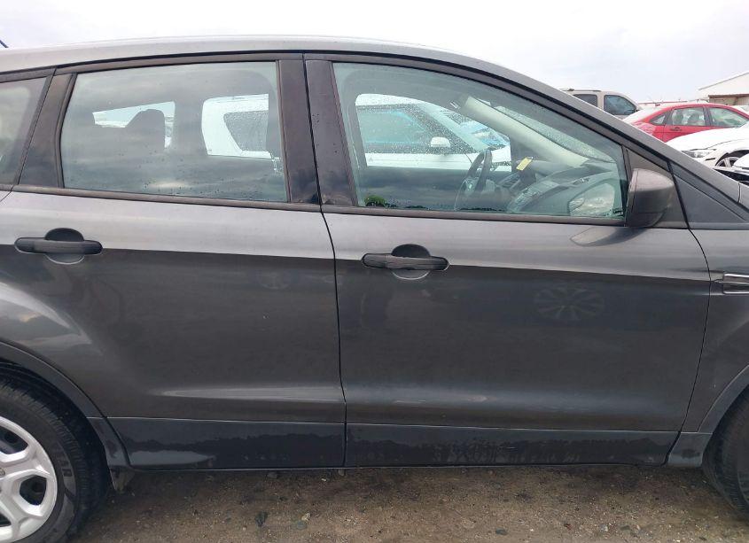 Photo 14 of 2019 Ford Escape S (VIN 1FMCU0F75KUC45289)