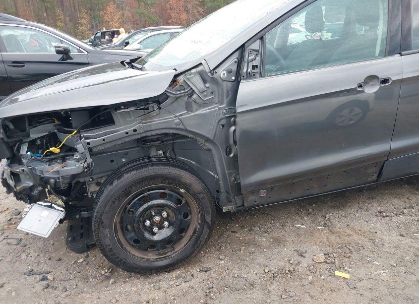 Photo 18 of 2019 Ford Escape S (VIN 1FMCU0F75KUC45289)