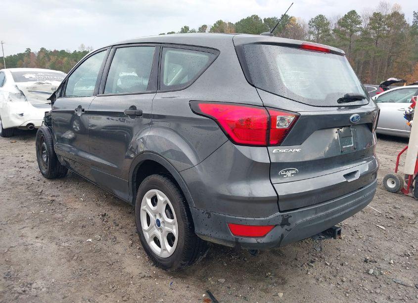 Photo 3 of 2019 Ford Escape S (VIN 1FMCU0F75KUC45289)