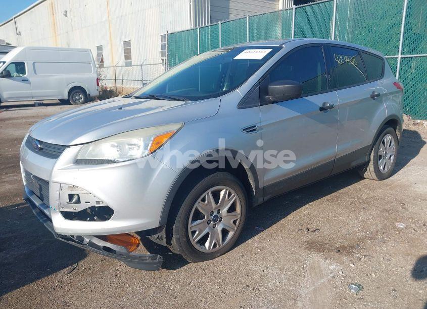 Photo 2 of 2013 Ford Escape S (VIN 1FMCU0F76DUC56336)