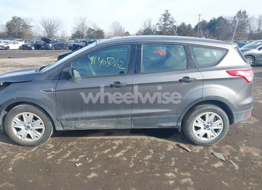 Photo 14 of 2013 Ford Escape S (VIN 1FMCU0F76DUD65203)