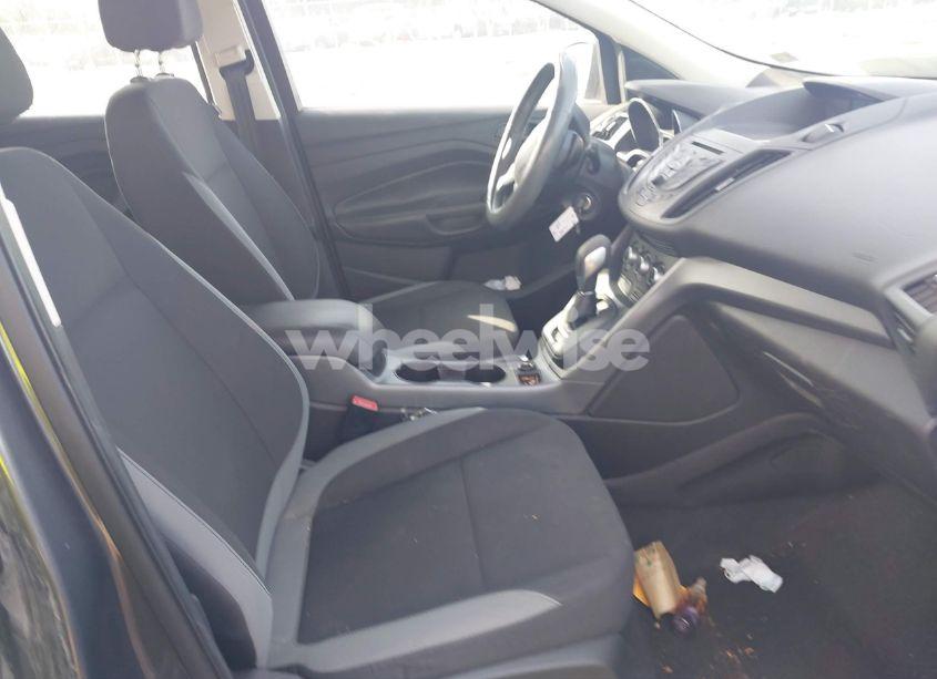 Photo 5 of 2013 Ford Escape S (VIN 1FMCU0F76DUD65203)