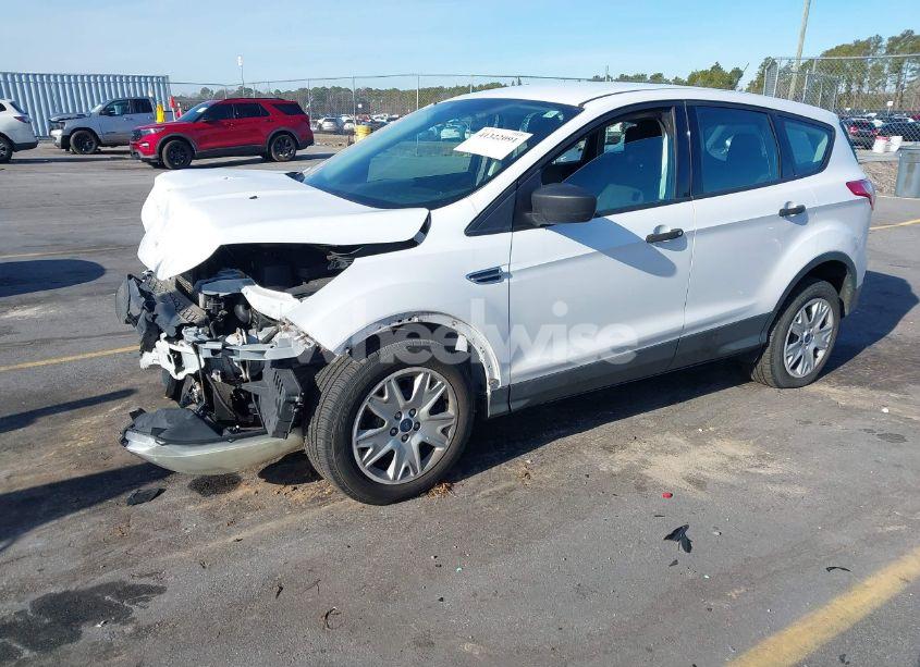 Photo 2 of 2014 Ford Escape S (VIN 1FMCU0F76EUA72984)