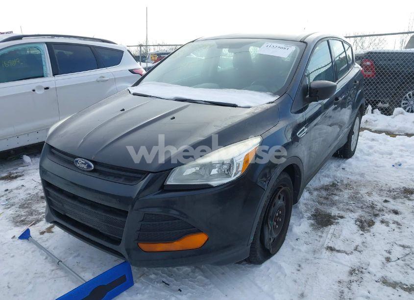 Photo 2 of 2014 Ford Escape S (VIN 1FMCU0F76EUB26493)