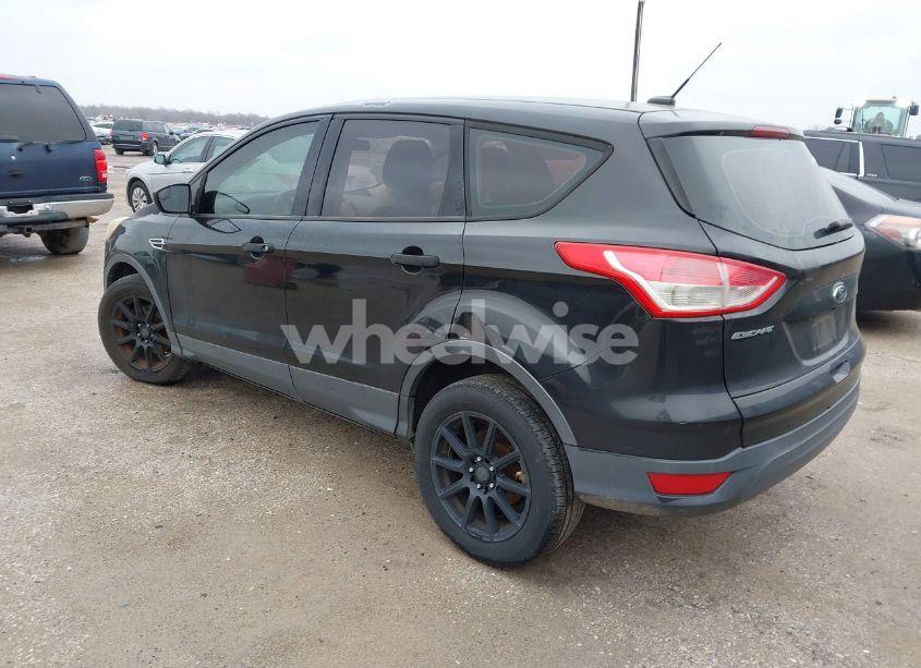 Photo 3 of 2014 Ford Escape S (VIN 1FMCU0F76EUC01354)
