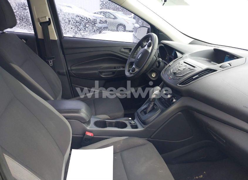 Photo 5 of 2014 Ford Escape S (VIN 1FMCU0F76EUD23129)