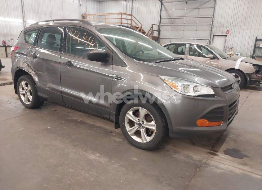 2014 Ford Escape S (VIN 1FMCU0F76EUE13123) main photo