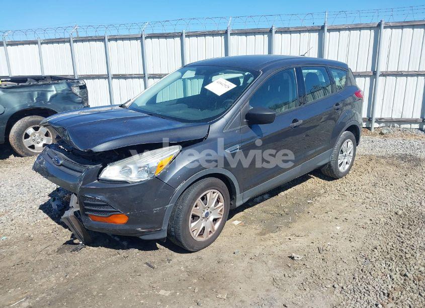 Photo 2 of 2015 Ford Escape S (VIN 1FMCU0F76FUA03391)