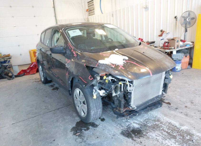 2015 Ford Escape S (VIN 1FMCU0F76FUB54814) main photo